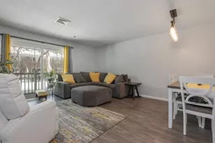 109 Hunters Run Pl, Haverhill, MA 01832 - Photo 5