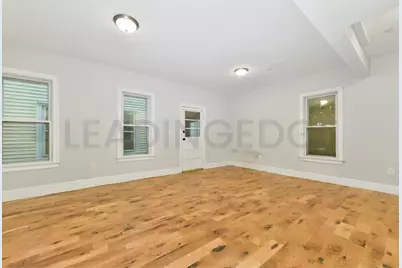 70 W.Eagle #3, Boston, MA 02128 - Photo 9