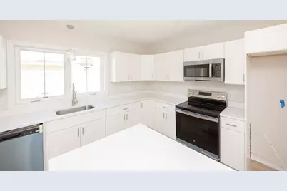 17-A Mott St, Worcester, MA 01604 - Photo 7