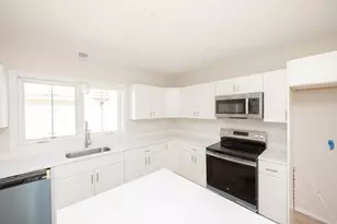 17A Mott St, Worcester, MA 01604 - Photo 7