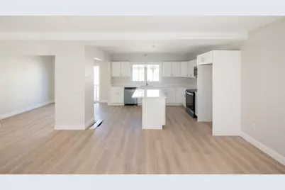 17-A Mott St, Worcester, MA 01604 - Photo 5