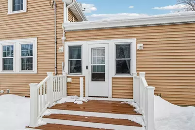 9 Old Market St, Rockland, MA 02370 - Photo 3