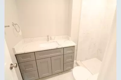 422 Hanover St #5, Boston, MA 02113 - Photo 23