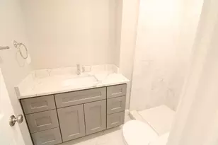 422 Hanover St, Boston, MA 02113 - Photo 23