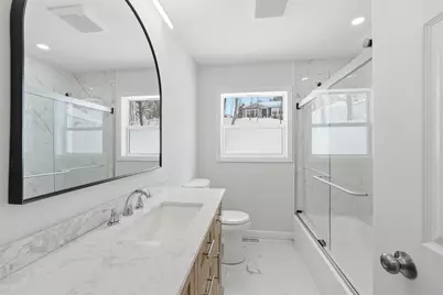 8 Sussex Ln, Worcester, MA 01602 - Photo 11