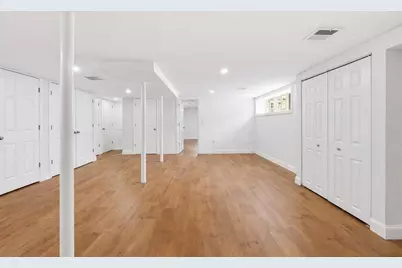 8 Sussex Ln, Worcester, MA 01602 - Photo 29