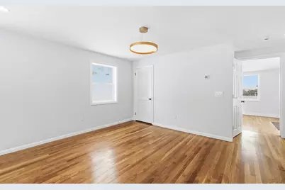 8 Sussex Ln, Worcester, MA 01602 - Photo 13