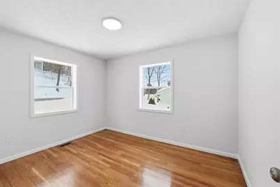 8 Sussex Ln, Worcester, MA 01602 - Photo 19