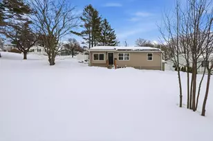 8 Sussex Ln, Worcester, MA 01602 - Photo 5