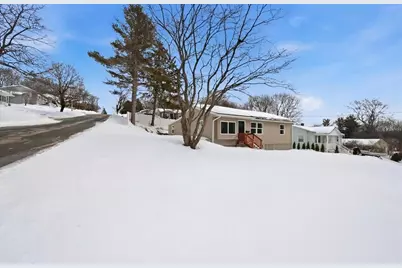 8 Sussex Ln, Worcester, MA 01602 - Photo 3