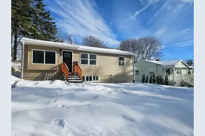 8 Sussex Ln, Worcester, MA 01602 - Photo 1