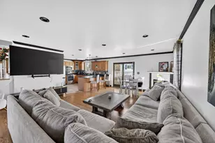 7 Bradley Ave, Somerset, MA 02725 - Photo 15