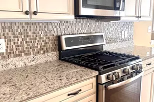 100 Baldwin Ave, Woburn, MA 01801 - Photo 11