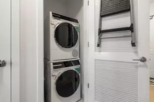 45 W 3rd St, Boston, MA 02127 - Photo 17