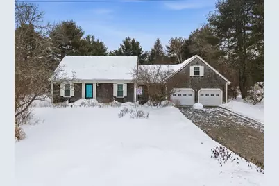 18 Wordell St, Rochester, MA 02770 - Photo 1