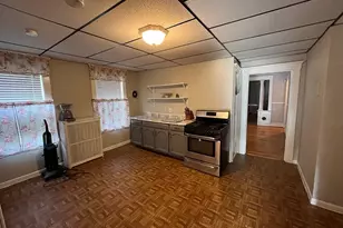 53 Charlotte St, Worcester, MA 01610 - Photo 5