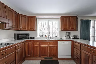 49 Glasgow Dr, Russell, MA 01071 - Photo 9