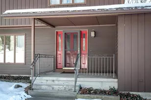 49 Glasgow Dr, Russell, MA 01071 - Photo 3