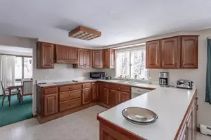 49 Glasgow Dr, Russell, MA 01071 - Photo 7