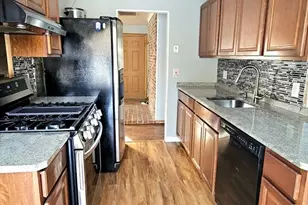 8 Algonquin Dr, Dartmouth, MA 02748 - Photo 7