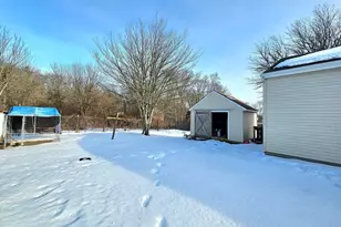 8 Algonquin Dr, Dartmouth, MA 02748 - Photo 27