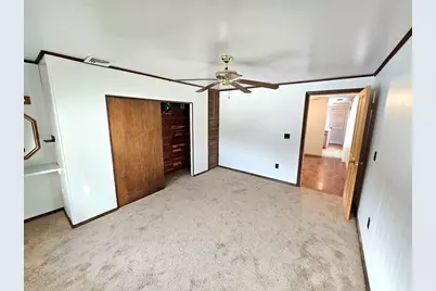 8 Algonquin Dr, Dartmouth, MA 02748 - Photo 17