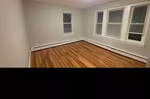 77 Green St, Lynn, MA 01902 - Photo 3