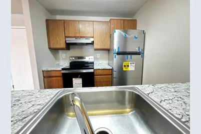 174 High St #307, Holyoke, MA 01040 - Photo 5