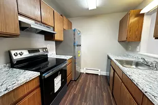 174 High St, Holyoke, MA 01040 - Photo 1