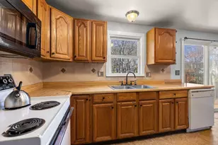 186 Bolton St, Springfield, MA 01129 - Photo 13