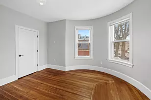 921-923 E Broadway, Boston, MA 02127 - Photo 5