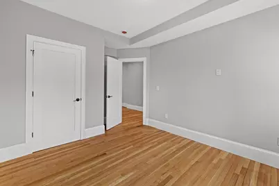 921-923 E Broadway #1, Boston, MA 02127 - Photo 7