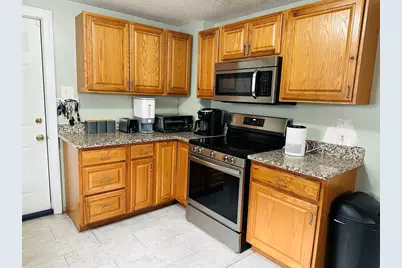 42 Marquette St., Springfield, MA 01104 - Photo 11