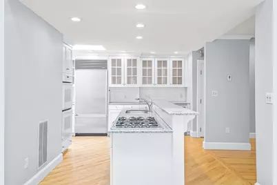 11 Elmwood Avenue #11, Winchester, MA 01890 - Photo 9