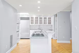 11 Elmwood Ave, Winchester, MA 01890 - Photo 9