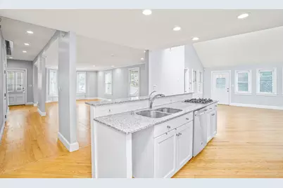 11 Elmwood Avenue #11, Winchester, MA 01890 - Photo 7