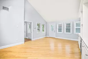 11 Elmwood Ave, Winchester, MA 01890 - Photo 13