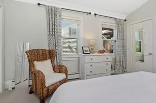17 Sackville St, Boston, MA 02129 - Photo 9