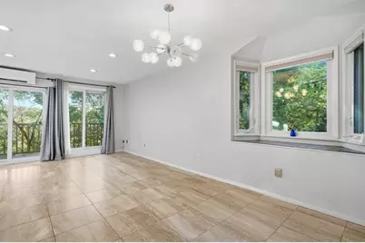 184 Rawson Rd, Brookline, MA 02445 - Photo 5