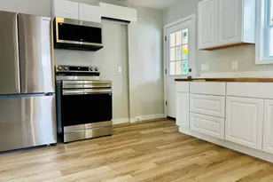 8 Oakdale Pl, Easthampton, MA 01027 - Photo 7