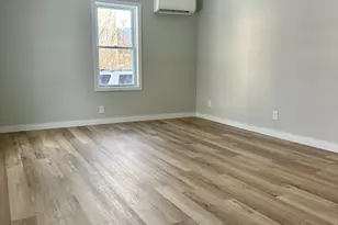 8 Oakdale Pl, Easthampton, MA 01027 - Photo 21