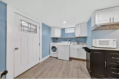 93 Lawton St, Fall River, MA 02721 - Photo 9