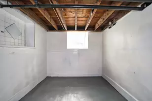 366 Ash St, New Bedford, MA 02740 - Photo 33