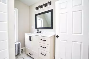 366 Ash St, New Bedford, MA 02740 - Photo 25