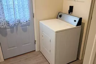 1044 Phillips Rd, New Bedford, MA 02745 - Photo 15