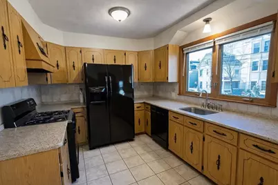 198 Washington St #1, Somerville, MA 02143 - Photo 5