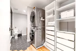 21 Wormwood St, Boston, MA 02210 - Photo 25