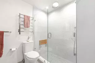 21 Wormwood St, Boston, MA 02210 - Photo 19