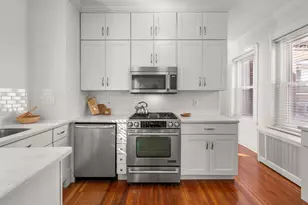 145 Charles St, Boston, MA 02114 - Photo 11