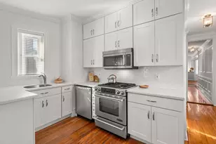 145 Charles St, Boston, MA 02114 - Photo 9